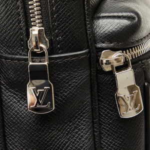 Louis Vuitton Taiga Outdoor Bumbag Black