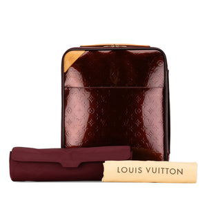 Louis Vuitton Monogram Vernis Pegase 45 Red